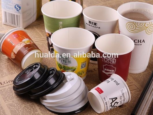 ถ้วยกาแฟที่ทำจากกระดาษรีไซเคิลเป็นมิตรกับสิ่งแวดล้อมทำเป็นเครื่อง ผู้ผลิต